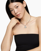 Aquarius Amulet in Sterling Silver with 18K Yellow Gold and Diamonds, 19mm